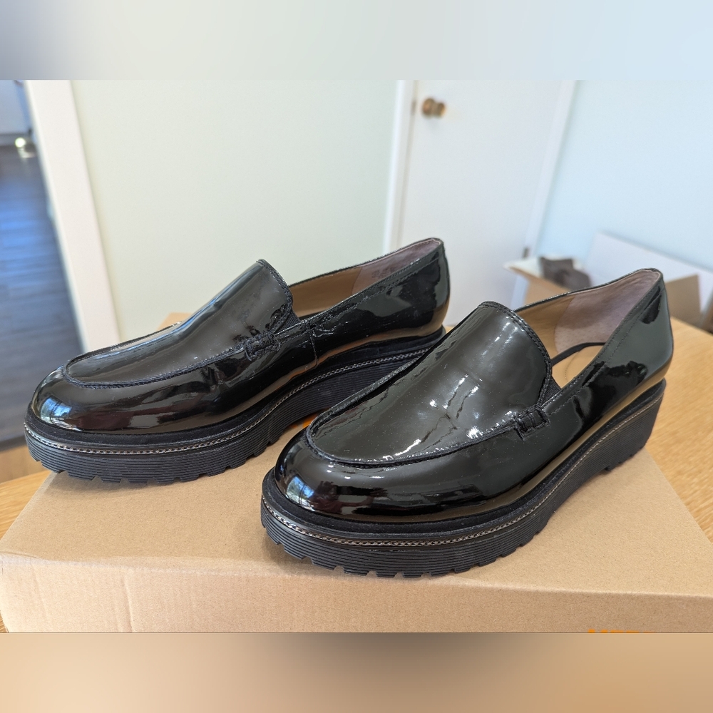 Franco Sarto Static Black Patent Loafer EUC! W 9.5 M EU 39.5